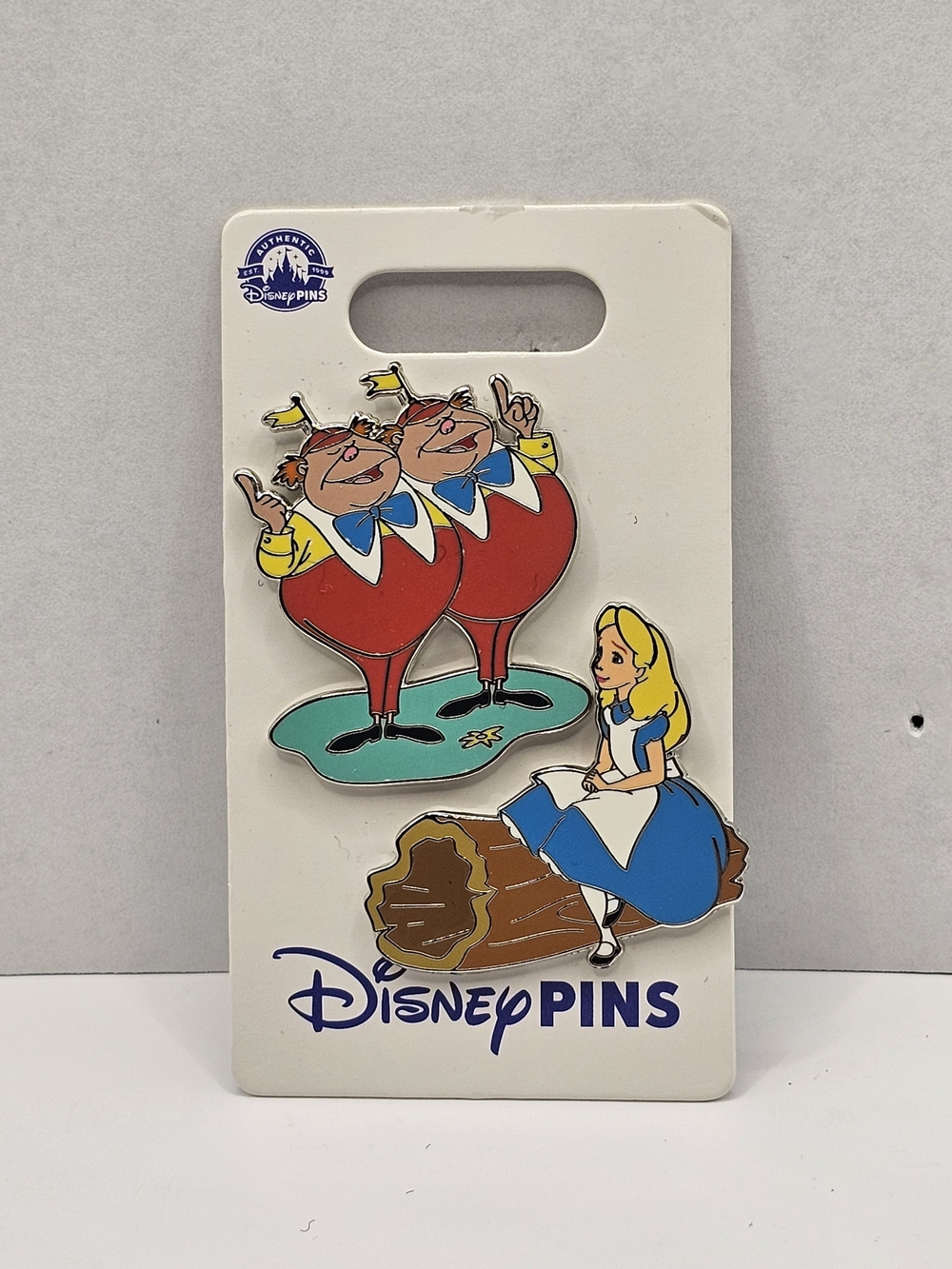 Disney Alice in Wonderland Tweedledee & Tweedledum 2-Pin Set